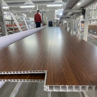 Revêtement de plafond en PVC plastique pour designs de plafonds à Dubaï