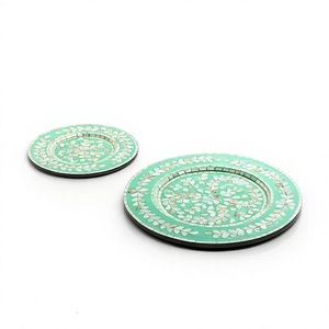 Ensemble de 2 assiettes de présentation en nacre de qualité supérieure, assiettes de table, sous-assiettes, fabriquées en Inde - Product Image 1