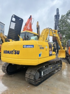 Excavatrice sur chenilles hydraulique Komatsu PC130-7 d'occasion, 13 tonnes, construction japonaise d'origine - Product Image 6