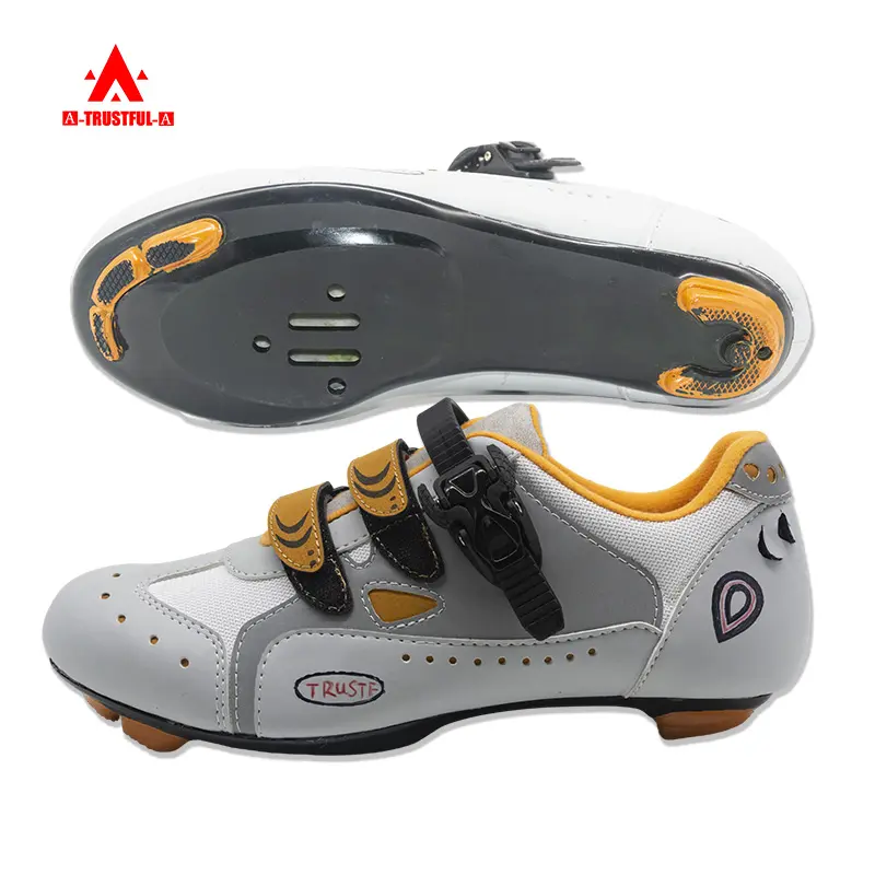 Wholesale High Strength Fast Spinning Mountain Bike Road Cycling Shoes Carbon Fiber Cycling Shoes
