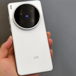 Vivo X200 Ultra, Teléfono Inteligente 5G con Pantalla de 6.8 Pulgadas, Snapdragon 8 Ultra y Cámara Zeiss, para Estudiantes y Uso Profesional - Product Image 4