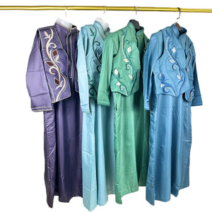 Conjunto de Thobe Islámico para Niños de Dubái en Oferta - <span class=keywords><strong>Traje</strong></span> Musulmán Modesto de Dos Piezas con Bordado Sencillo para Niños del Medio Oriente - Product Image 6