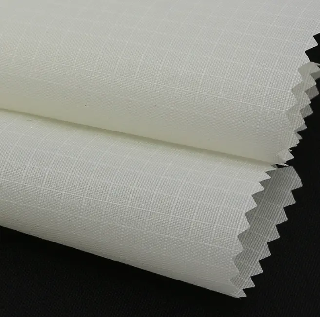 Em estoque 100% tecido Oxford Ripstop de nylon 210D com revestimento PU à prova d'água xadrez tipo tecido