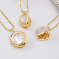 Pendentif Médaillon Boîte Photo Ovale Rond en Forme de Cœur Plaqué Or avec Perle Coquillage, Cadre Photo Ouvrable, Breloques pour Femmes et Hommes