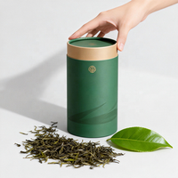 Ronde kartonnen kraftpapier buis met opdruk voor specerijen, groene en zwarte thee, koffiepoeder, met folie verzegelde deksel, op maat gemaakte logo-formaat.
