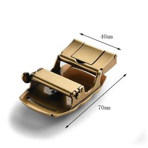 Hebilla de cinturón cuadrada de metal personalizada Double Horse Antique Gold - Product Image 4