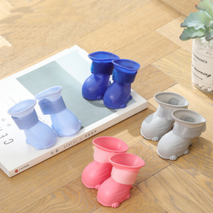 Bottes de pluie antidérapantes de luxe pour petits et moyens chiens, motif uni, chaussures d'extérieur pour chiens avec design cheville, accessoires pour animaux de compagnie - Product Image 1