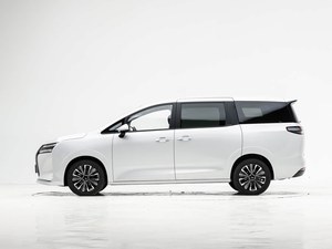 Nuevo y Popular Auto Wuling Starlight 730 Económico con Excelente Calidad - Product Image 1