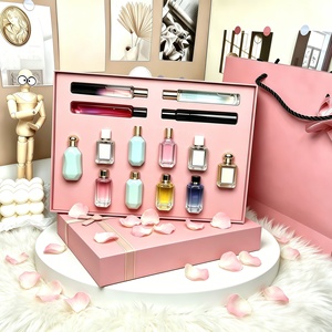 Coffret Cadeau de Parfum de Luxe pour Femme/Homme Incluant Lotion Parfumée et Gel Douche - Emballage Premium Saison des Fêtes Vente en Gros - Product Image 1