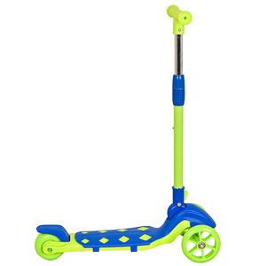 Trottinette à trois roues pour enfants, pliable, réglable en hauteur, avec lumières, pour enfants de 3 à 6 ans, bleu et vert fluorescent - Product Image 4