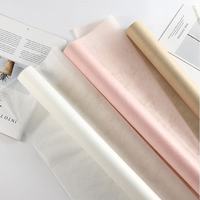 Papier de Doublure Classique Imperméable Non Tissé en Coton Lacté et Papier de Bois, Rouleau de Papier Froissé à Motifs Floraux pour Emballage de Fleurs