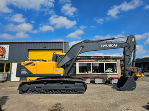 Excavatrice Hyundai R215L d'occasion en bon état et au design original, prix bas, provenance Corée du Sud - Product Image 6