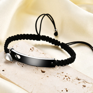 Bracelet de couple en acier inoxydable gravé sur mesure avec cordon noir magnétique, bijoux unisexe, cadeau - Product Image 2
