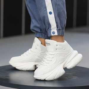 Zapatos de Invierno 2026 para Hombre, Estilo Europeo, Botas Deportivas Casuales Negras Warrior, Zapatos de Moda con Suela Gruesa Estilo Nave Espacial - Product Image 2