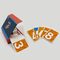 Fabrication en usine de 2 jeux de cartes de jeu en papier avec boîte à livre magnétique rigide Vous jeu de cartes en langue arabe au design original