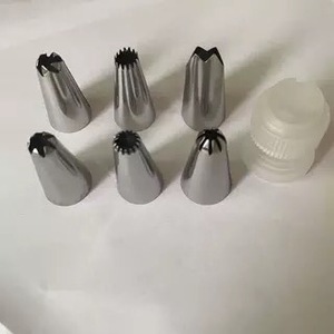 ถุงบีบครีมแบบใช้แล้วทิ้ง วัสดุ PE หนา สำหรับตกแต่งขนม ครีมนม คุกกี้ เค้ก อุปกรณ์ทำขนม ชุด 100 ชิ้น - Product Image 6