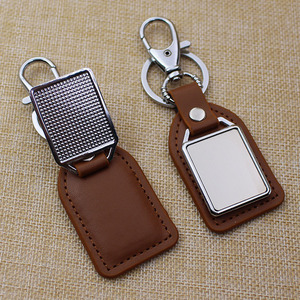 Customized LOGO Promotional Keychain Comfortable Waist Keyring Metal Leather Fashionable Key Automobile Pendant Car Keychain - Product Image 2