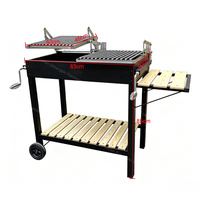 Barbecue à charbon argentin avec grilles en V doubles indépendantes, hauteur réglable, chariot extérieur et table latérale en bois