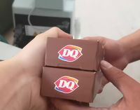 Machine d'emballage de cartons sur convoyeur, manipulateur de charge, machine d'emballage de boîtes en carton