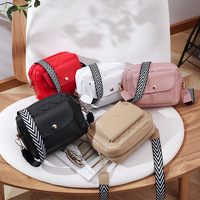 Grosir murah musim panas mode wanita dompet selempang persegi tas telepon kurir Mini kancing tas bahu selempang untuk perjalanan