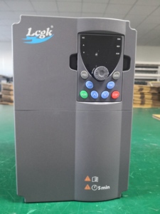 Vendite calde <span class=keywords><strong>Inverter</strong></span> trifase 380V 1.5kw 7.5kw 15kw 75kw convertitore di frequenza variabile per motore a corrente alternata - Product Image 3