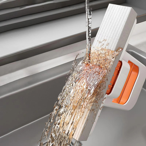 Mini Mopa - Mopa Pequeña para Espacios Estrechos - Portátil y Autoescurrible para Limpieza en Seco y Húmedo de Baño, Cocina, Sala de Estar, Auto, Dormitorio - Product Image 3