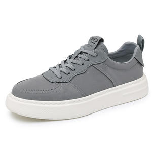 รองเท้าผ้าใบแฟชั่นลำลอง รองเท้าผ้าใบสำหรับฤดูใบไม้ผลิและฤดูร้อน น้ำหนักเบา ระบายอากาศได้ดี สไตล์สปอร์ตและลำลอง ทันสมัย - Product Image 6