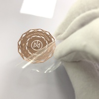Etiquetas de Vinilo Impresas Personalizadas en 3D, Resistentes al Agua, con Protección UV, CMYK, Troqueladas, Duraderas, MOQ 100 Unidades, Transferencia de Logotipo, Forma Personalizada, Etiquetas de Embalaje