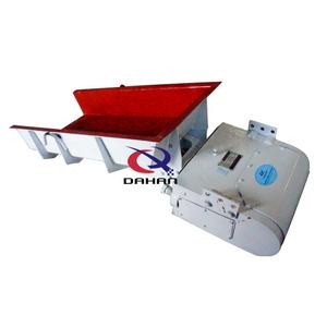 Dahan Miniature Electromagnetic <b>Vibrating</b> Feeder for Light Industry - Product Image 2