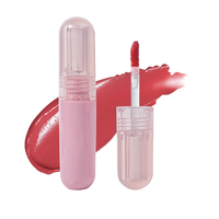 Produits de beauté pour les lèvres : Rouge à lèvres velours longue tenue 2026, texture crémeuse hydratante et mate, vente en gros