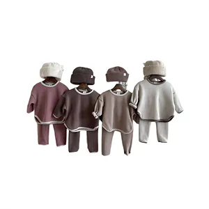 फैक्टरी कस्टम बच्चों के कपड़े लड़कों ऊन जिपर गर्दन वस्त्र सेट लंबी आस्तीन बच्चों के दो टुकड़े सेट