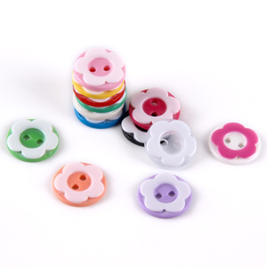 Kancing bunga Resin lucu bunga prem warna-warni tombol jahit <span class=keywords><strong>2</strong></span> lubang untuk pakaian anak bayi Sweater DIY kerajinan - Product Image 1