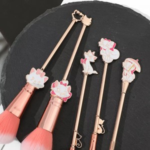 Ensemble de 5 pinceaux de maquillage mignons Marie Cat, rose gold, pinceaux de maquillage anime, pinceau à poudre, pinceau à fard à paupières, pinceau pour le visage, pinceau pour le fond de teint - Product Image 3