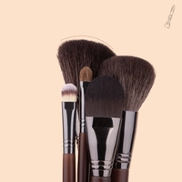 Set de Brochas de Maquillaje Profesionales de Pelo de Cabra Natural con Logo Personalizado de Alta Calidad con Mango de Madera Liso y Lana Animal de Lujo