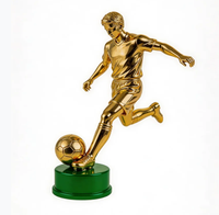 Maßgefertigter Langlebiger Zinklegierungs-Pyramidenpokal 3D Gravierte Gold-Auszeichnung Traditioneller Stil Innovatives Design Anpassbare Trophäe