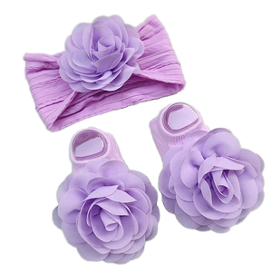 <span class=keywords><strong>Bandeau</strong></span> super élastique pour bébé et ensemble d'accessoires pour cheveux à fleurs en nylon Chaussettes tricotées à fleurs souples pour nouveau-nés et tout-petits - Product Image 4