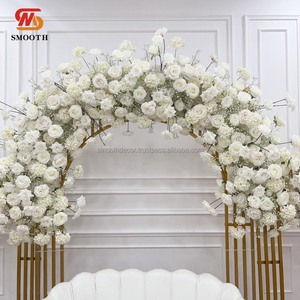 Centro de Mesa de Rosas Artificiales de Seda Suave, Color Blanco Mixto, Diseño Asimétrico, 1.8-2.4m, para Bodas - Product Image 2