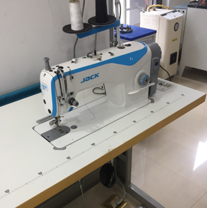 <span class=keywords><strong>Jack</strong></span> <span class=keywords><strong>F4</strong></span> d'occasion <span class=keywords><strong>Machine</strong></span> à <span class=keywords><strong>coudre</strong></span> industrielle à point noué à une aiguille avec table et support <span class=keywords><strong>prix</strong></span> - Product Image 4