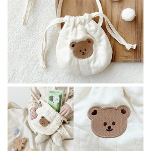 Borsa trapuntata con coulisse ispirata all'Anatolia, con nome turco personalizzato e ricamo a tulipano, sacchetto regalo in morbido cotone - Product Image 5