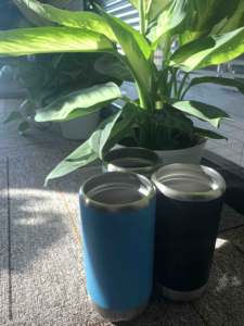 Nueva botella enfriadora de <span class=keywords><strong>vino</strong></span> y cerveza de acero inoxidable de 12oz, soporte de Metal aislado para cervezas de vidrio de 12oz, Compre una botella enfriadora de cerveza de 12oz - Product Image 6