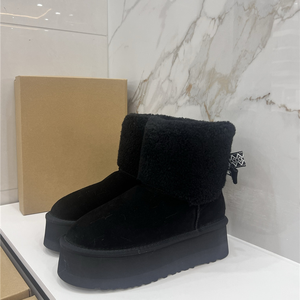 Bottes de neige unisexes de créateur, à semelle épaisse, confortables et chaudes, mi-mollet, de luxe, antidérapantes, en daim avec bords pliés, pour l'extérieur - Product Image 3