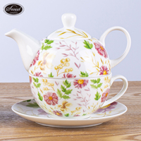Fleur d'Europe personnalisée de luxe léger pour un ensemble de décalcomanies cadeau de vacances à la fraise théière et tasse en céramique avec soucoupe et cuillère cadeau
