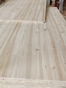 <span class=keywords><strong>Planche</strong></span> de <span class=keywords><strong>bois</strong></span> de <span class=keywords><strong>sapin</strong></span> de qualité supérieure, brute, lisse et planée, pour la production de placards et de saunas - Product Image 4