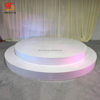 Scène de mariage ronde en PVC acrylique blanc moderne et élégante pour la décoration de mariage