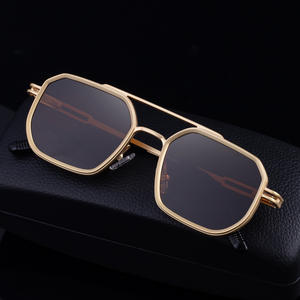 Lunettes de soleil carrées en métal pour homme KSL-98278, protection UV400, monture marron, verres PC, charnière à ressort - Product Image 5