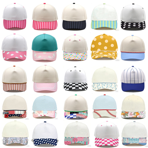 Gorra de Béisbol de 5 Paneles, Estilo Chica Moderna, Bordada, Blanca con Rayas Rosas, Y2K, Dulce, Urbana, de Dos Tonos, con Visera Estampada - Product Image 4