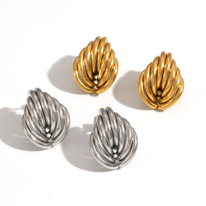 Pendientes con forma de corazón, diseño geométrico de acero inoxidable de varias líneas para mujer, ocasión de regalo TE60618 G S - Product Image 5