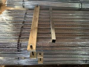 Poteaux <span class=keywords><strong>de</strong></span> <span class=keywords><strong>clôture</strong></span> Z90 thermolaqués <span class=keywords><strong>de</strong></span> 7 pieds pour la protection des surfaces agricoles et des clôtures <span class=keywords><strong>de</strong></span> ferme, faciles à utiliser sur les chantiers <span class=keywords><strong>de</strong></span> construction aux États-Unis - Product Image 6