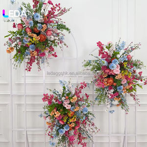 Arreglo Floral Personalizado LEDA, Camino de Mesa con Flores Coloridas, Decoración para Bodas y Eventos - Product Image 1