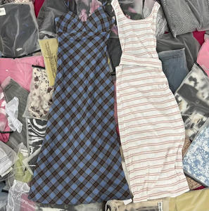 Lote Mixto de Ropa de Mujer Nueva de Diferentes Marcas, Venta al Por Mayor, Liquidación de Stock, Alta Calidad, Moda - Product Image 1